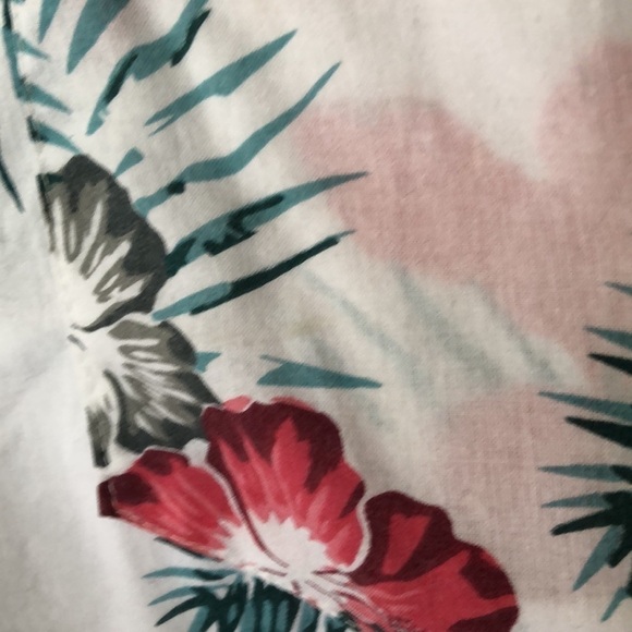 SOUL Star floral patterned light short sleeve cotton button down - Picture 6 of 7